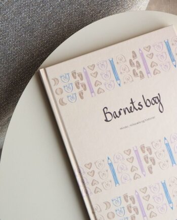 Barnets Bog Hardcover - Hardback